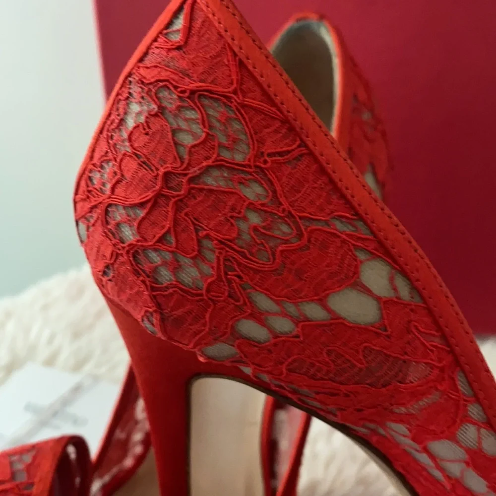 Valentino Garavani red heels - Picture 4 of 8